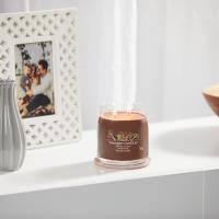 Yankee Candle Praline & Birch Medium Jar Extra Image 2 Preview